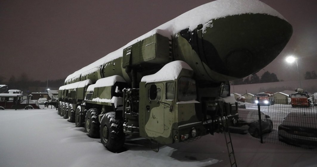 Comandanții militari ruşi discută despre folosirea unei arme nucleare tactice în Ucraina