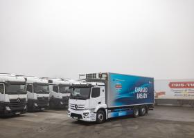 O mare companie românească folosește un camion electric de peste 400.000 euro...