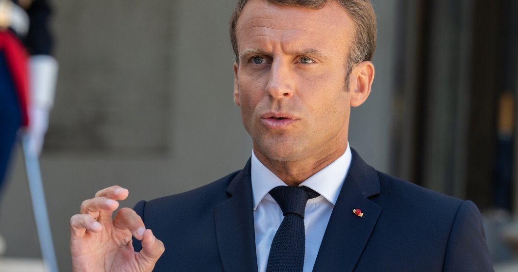 Emmanuel Macron cere consolidarea industriei europene de apărare