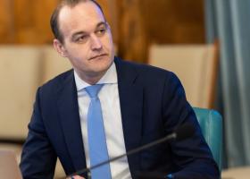 Comisia juridică propune tăierea cu 50% a indemnizaţiei lui Dan Vîlceanu, din...