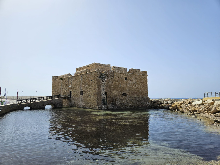 castel medieval paphos