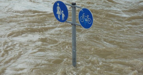 MAE: Aproximativ 200 de români sunt în zonele afectate de ciclonul din Grecia