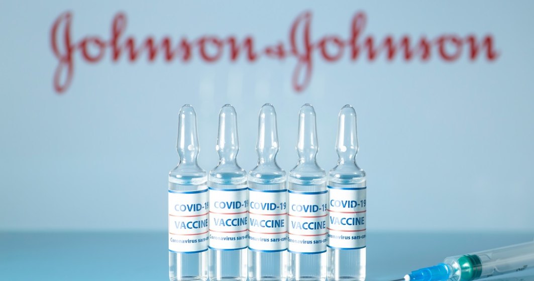 Vaccinul Johnson & Johnson, ce se administrează într-o singură doză, primește un aviz de la un comitet de experți