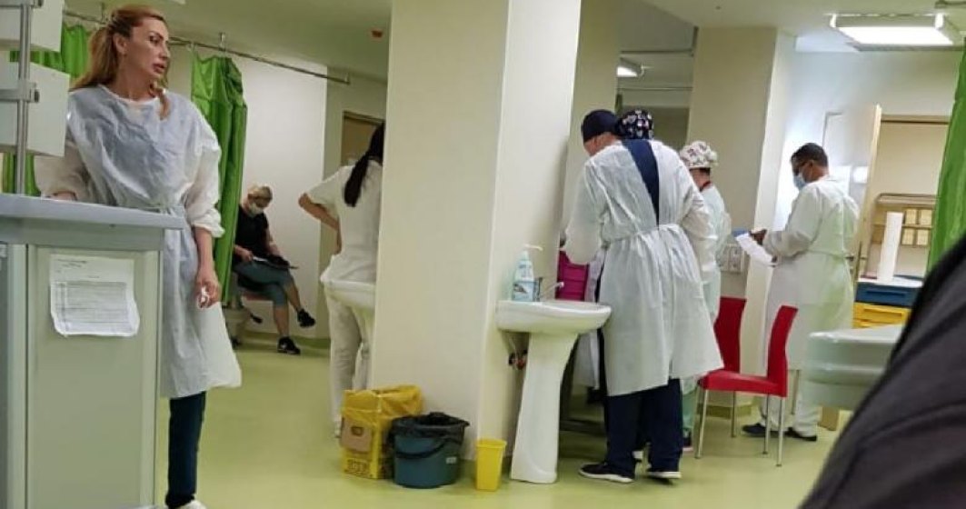 Imagini revoltătoare. Asistentă medicală de la UPU Craiova, fără mască în spital