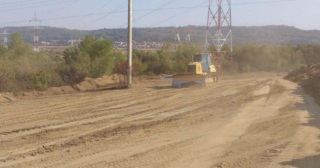 A inceput constructia Autostrazii Sibiu - Pitesti: primele utilaje au ajuns pe santier