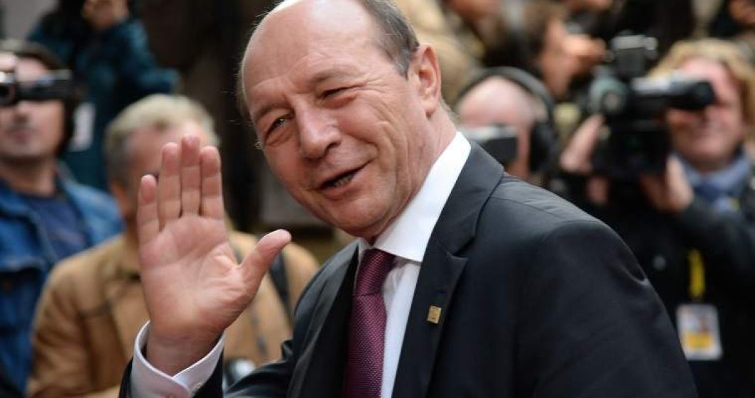 Basescu a stat 10 minute la consultarile cu Iohannis si l-a propus pe Eugen Tomac premier
