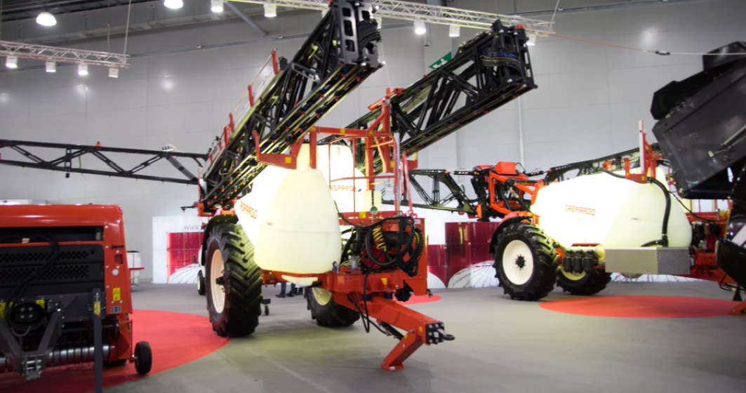 O companie italiană cu tradiție în producția și vânzarea de echipamente agricole mizează pe un robot care tratează podgoriile cu raze UV