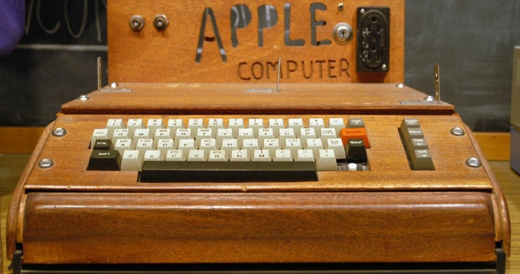 Apple 1, prototipul primului computer Apple, vandut la licitatie cu 815.000 de dolari