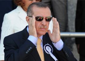 Adversarul lui Erdogan la președinția Turciei se retrage din cursă cu 3 zile...