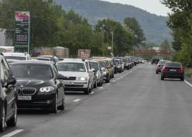 Aglomerație în drumul spre Capitală: Poliţiştii recomandă deplasarea pe rute...