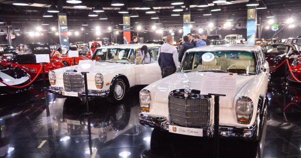 Două limuzine Mercedes-Benz 600 sunt cei mai noi membri ai Țiriac Collection