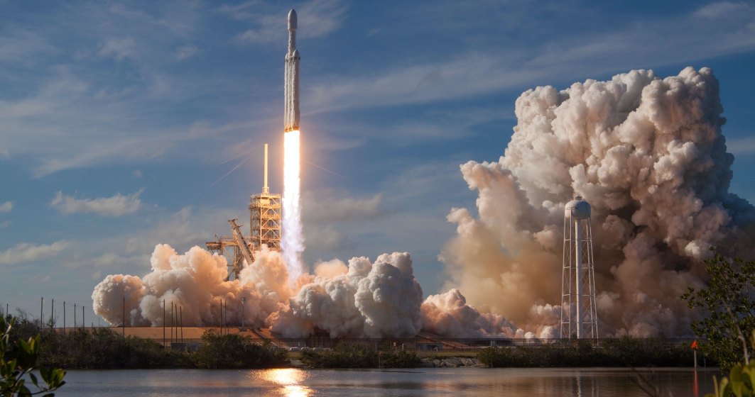 Un satelit românesc realizat de elevi de liceu va fi lansat cu o rachetă SpaceX. Ce misiune spațială are