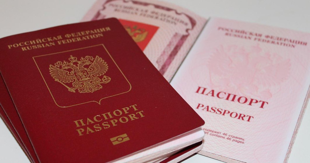 Moscova a simplificat acordarea pașapoartelor rusești în zone din Ucraina