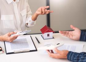 Sondaj: Agenții imobiliari sunt de acord cu noua „Lege a Agentului Imobiliar”...