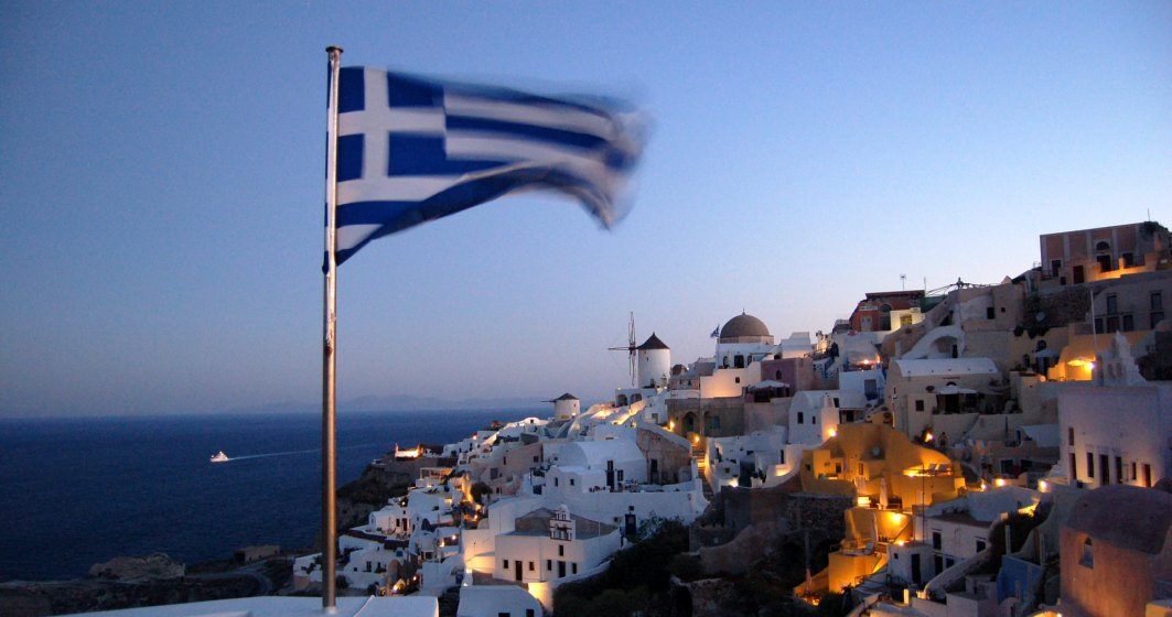 Grecia redeschide liniile de feribot către insule, dar și restaurantele, cafenelele și barurile