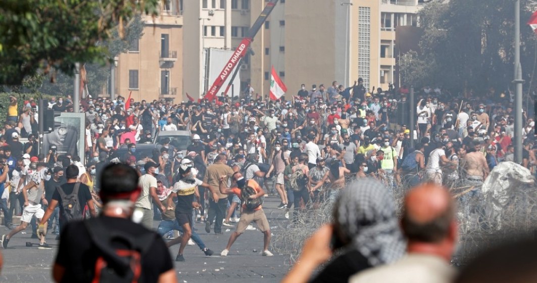 VIDEO Explozii în lanț în Beirut: mii de protestatari au ieșit pe străzi cerând revoluție