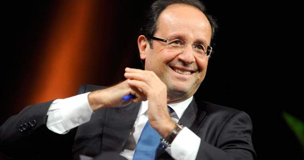 Francois Hollande le cere francezilor sa voteze "de dragul Frantei si al Europei" cu Emmanuel Macron