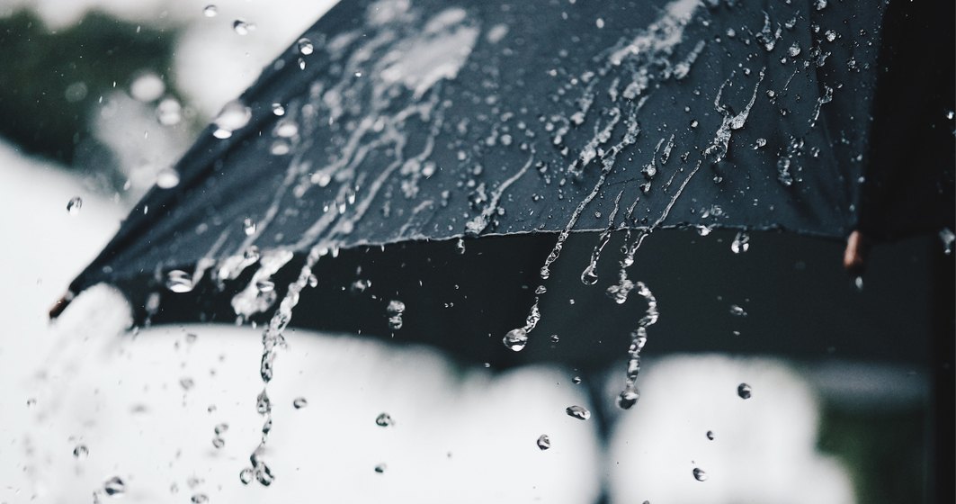 Prognoză specială pentru Bucureşti: Ploi torenţiale şi vijelii, miercuri şi joi