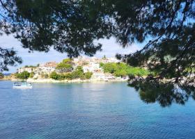GALERIE FOTO  Skiathos, micuța insulă din Marea Egee cu păduri de pin, plaje...