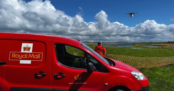 Poșta britanică a început să livreze cu drone scrisori și colete în insulele...