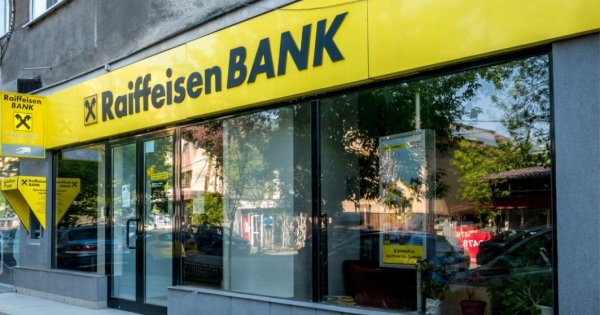 Programul de Paște al Raiffeisen Bank. Ce unități rămân deschise