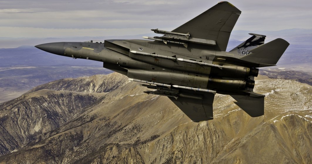 Experți: Avioanele F-16, cele mai avansate de care dispune România, sunt complet depășite împotriva rușilor