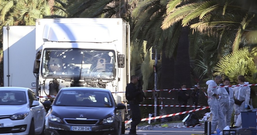 Angela Merkel sustine ca atacul de la Nisa este o "crima in masa"