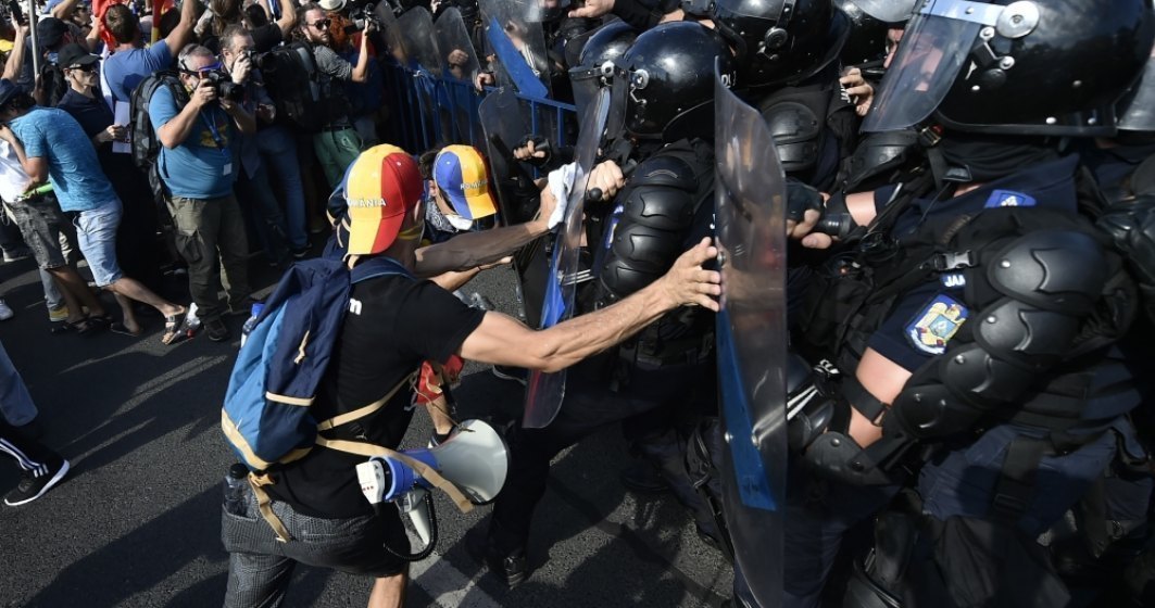 Sefii din Jandarmerie, pusi sub acuzare pentru violentele de la protestul din 10 august