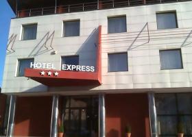 CFR Marfă vinde Hotelul Express din Predeal. Ce preț vrea să obțină compania...