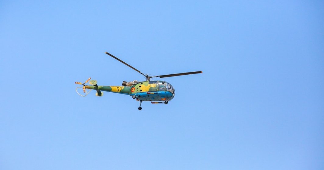 Explozie pe o navă din Marea Neagră | MApN a trimis un elicopter IAR-330 Puma să cerceteze zona