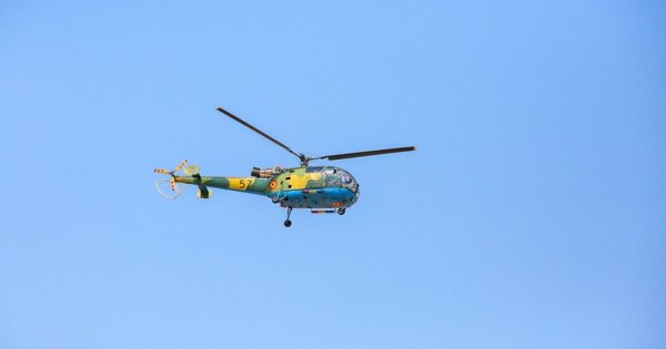 Explozie pe o navă din Marea Neagră | MApN a trimis un elicopter IAR-330 Puma...