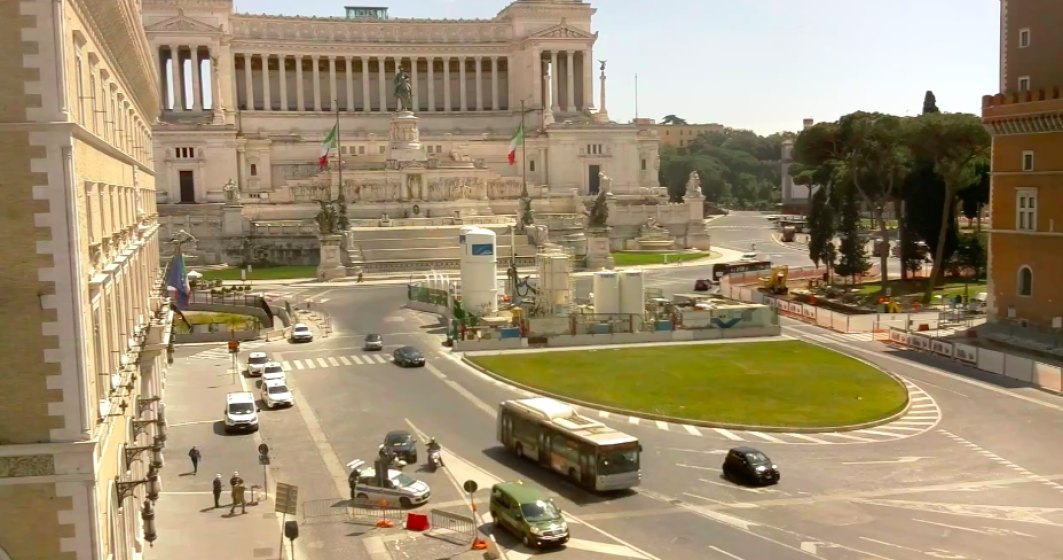 Cum arată străzile din Italia după ridicarea parțială a restricțiilor