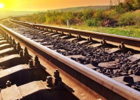 Căldura încetinește trenurile: Lista cu rutele CFR în care trenurile merg cu...