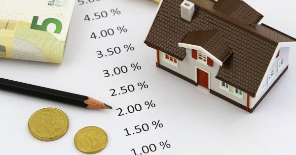 BCE anticipează o prăbușire a prețurilor locuințelor, în condițiile în care...