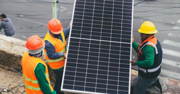 2024, cel mai bun an pe piața de sisteme fotovoltaice din România? Firmele...