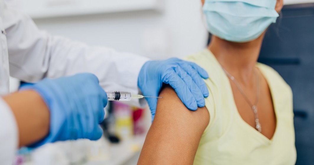 Cum se pot programa pentru vaccinarea anti-COVID-19 persoanele cu afecțiuni cronice