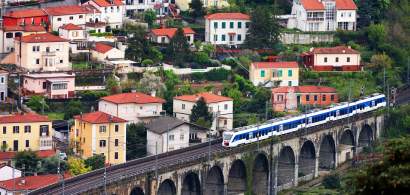 Un nou tren te poartă în trei țări din Europa, printre care și Italia, în...