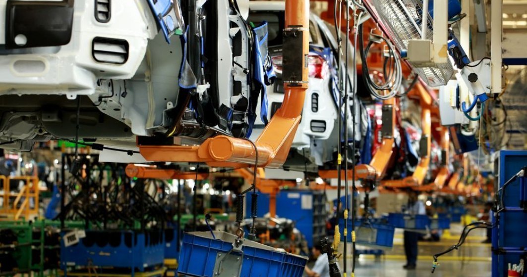 Statistici: Producția industrială a scăzut cu 11% în România