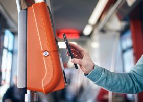 5 avantaje cheie ale transportului public modern
