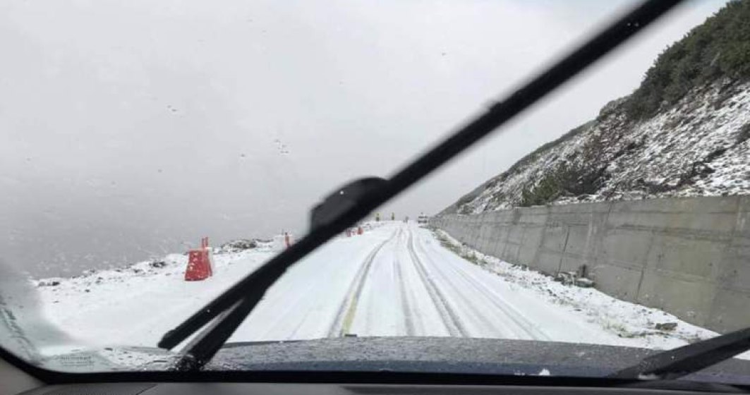 Codul portocaliu de ploi, vant si ninsoare a fost extins: drumarii au intervenit pentru deszapezire