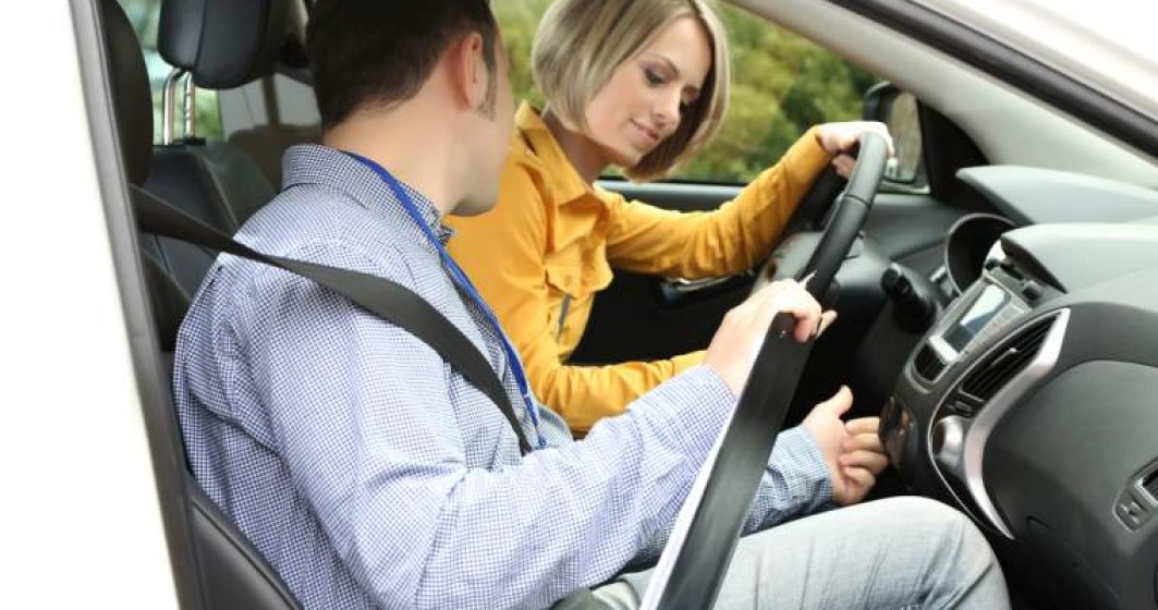 Proba practica a examenului de obtinere a permisului auto, inregistrata video si audio