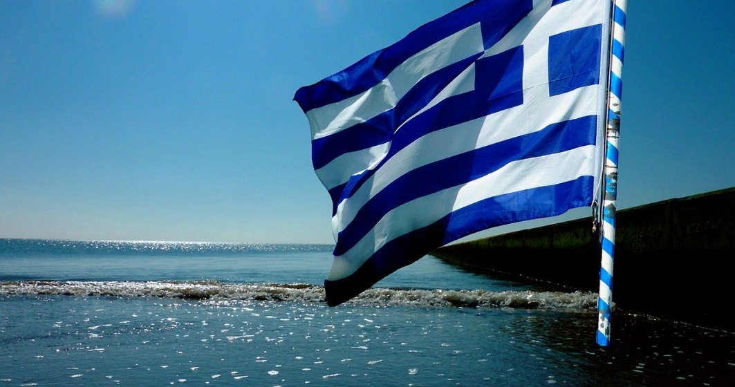 Grecia introduce noi restricţii, pe fondul creşterii masive a cazurilor de COVID-19