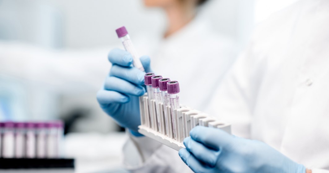 Laboratoarele private sar în ajutorul statului. Synevo ar putea prelucra teste pentru depistarea noului coronavirus, sub atenta supraveghere a autorităților