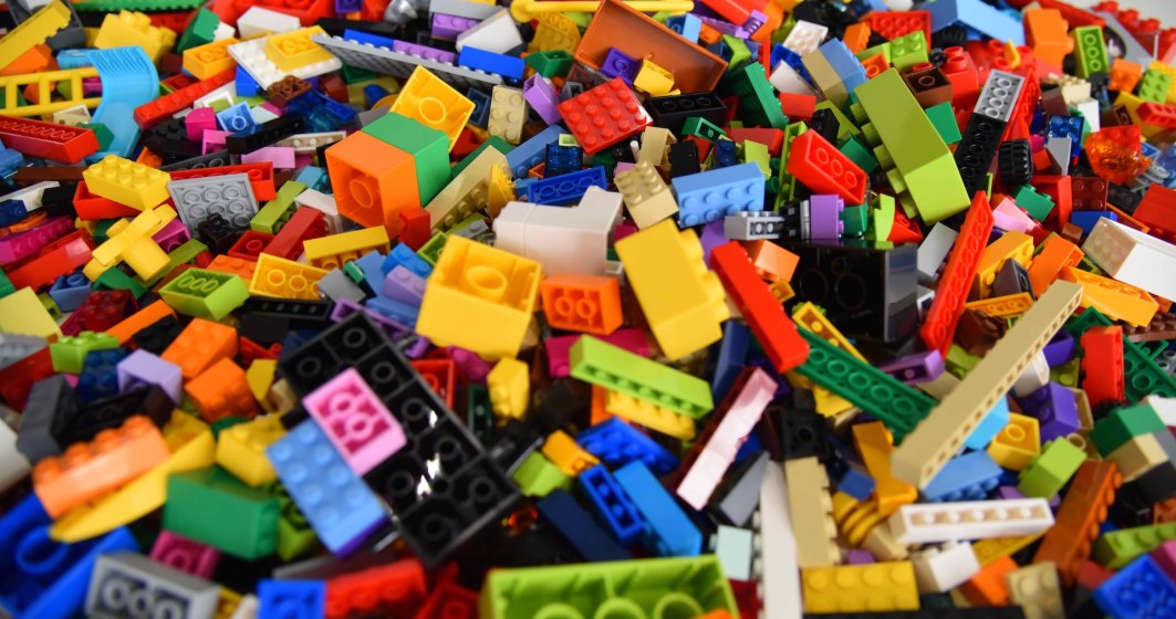 Manager Lego: Am adus atâtea jucării de Crăciun încât avem nevoie de ajutorul clienților pentru ca produsele să plece de pe rafturi