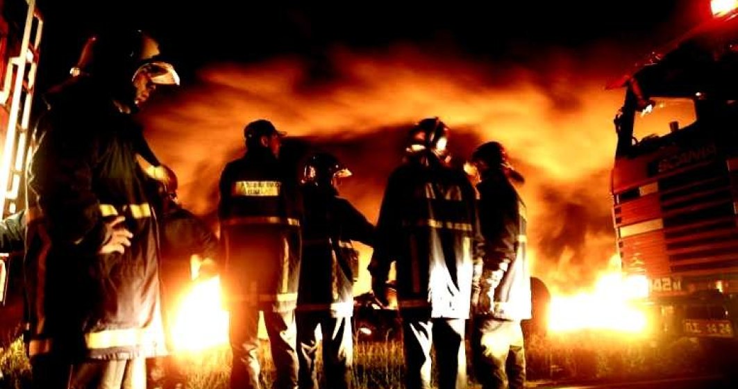 Incendiu la clubul Bamboo din Bucuresti: mai multe zeci de persoane au fost transportate la spital