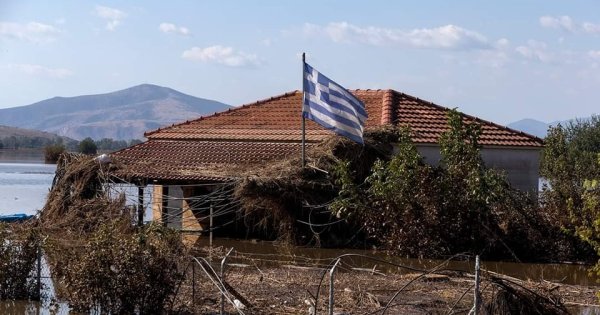 Premierul grec, despre schimbările climatice: Suntem într-un fel de război pe...
