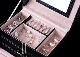 5 sfaturi pentru crearea unei colecții de bijuterii 