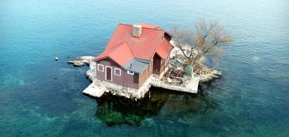 FOTO | O casă cât o insulă! Top 5 case care ocupă o insulă întreagă!