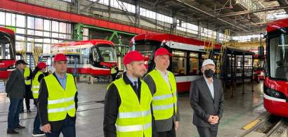 FOTO | Primul tramvai nou ajunge în București la 1 iunie