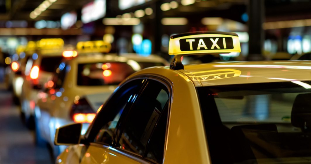 ARR: Taximetriștii independenți se pot programa online pentru examenul de reatestare profesională